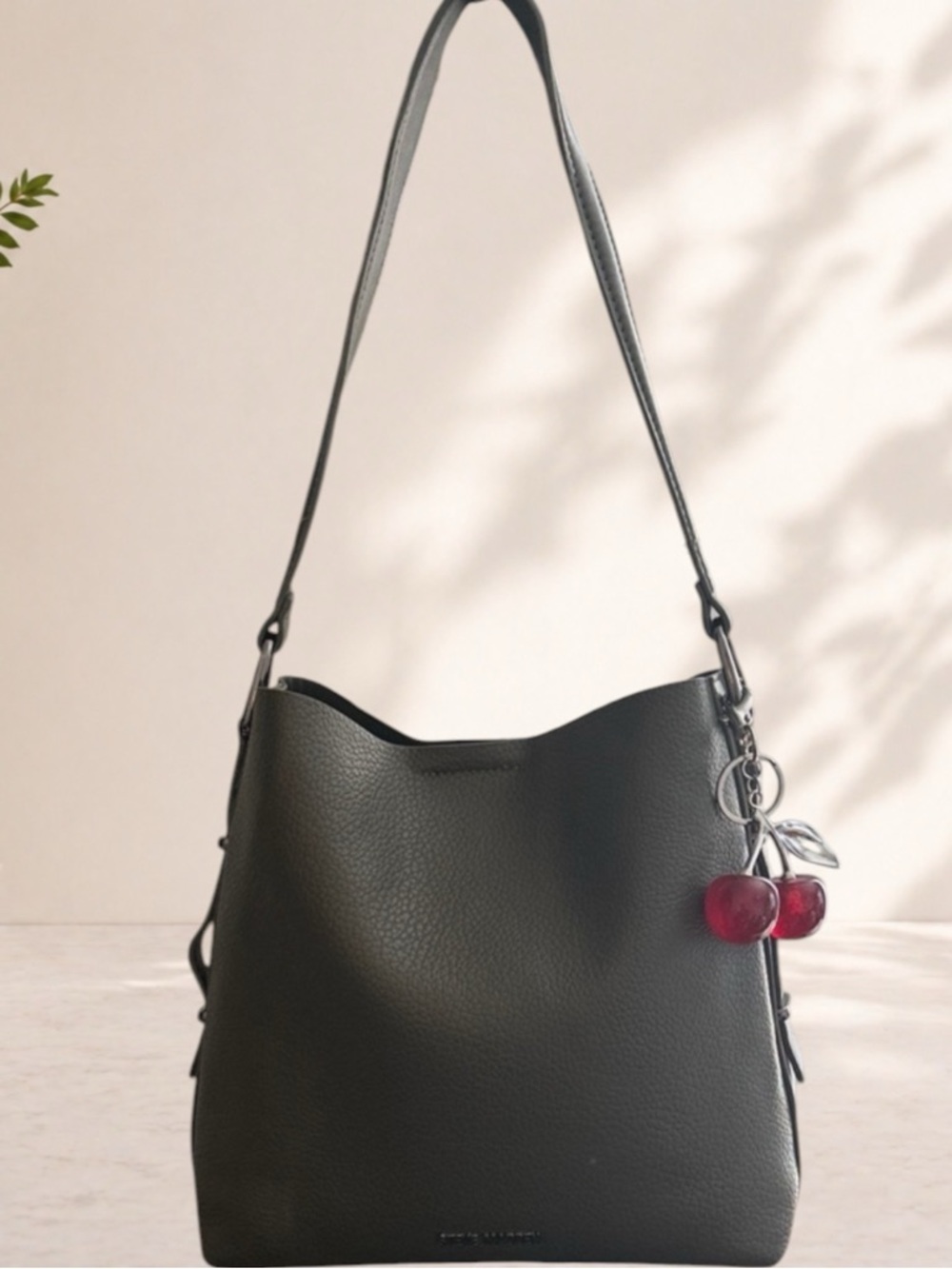 Steve Madden Olive Green Shoulder Bag EUC